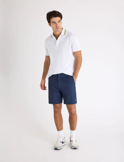 Chemise con cuello ribetiado y logo estampado