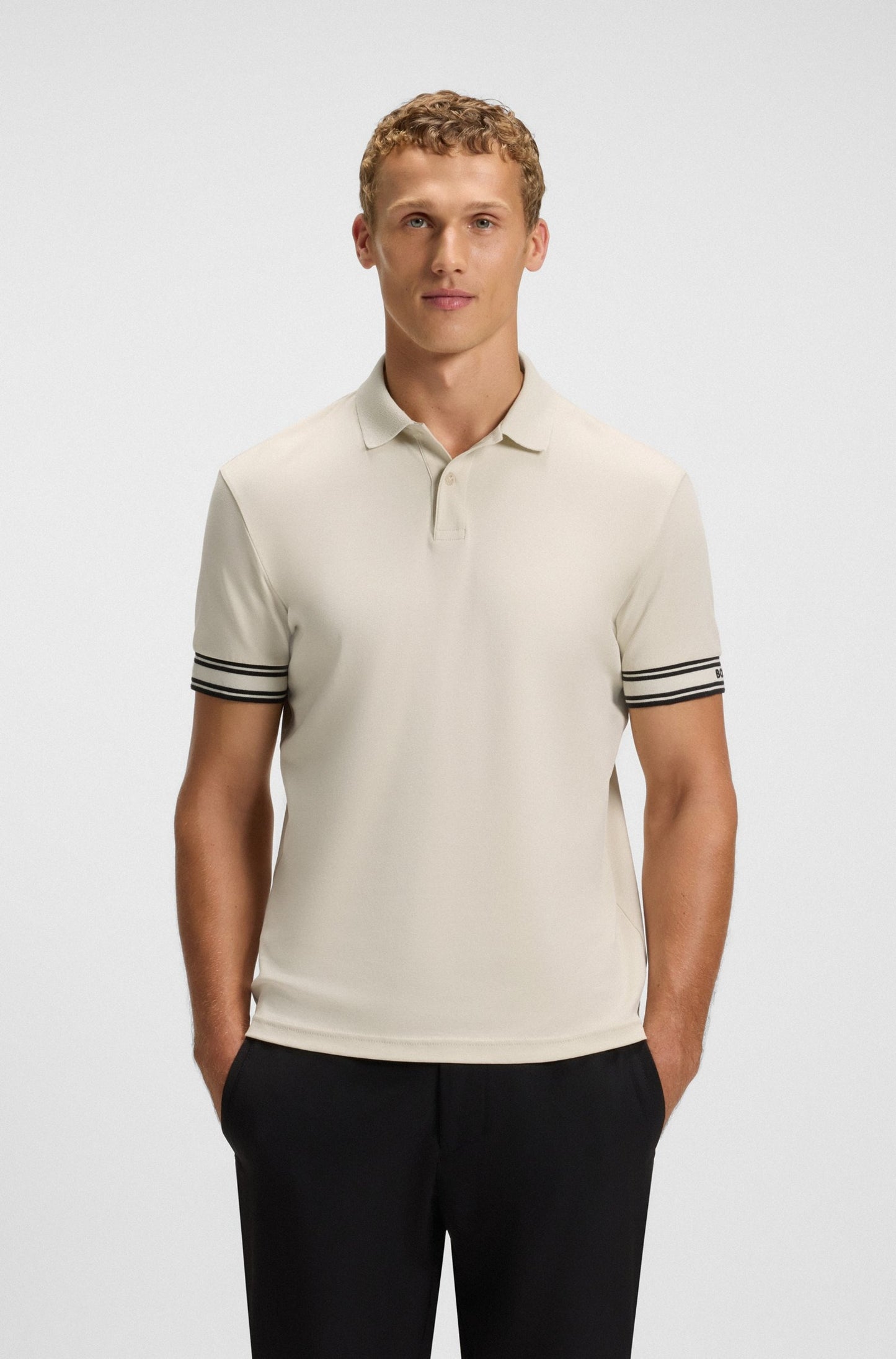 Chemise ajustada de algodón con mangas ribeteadas