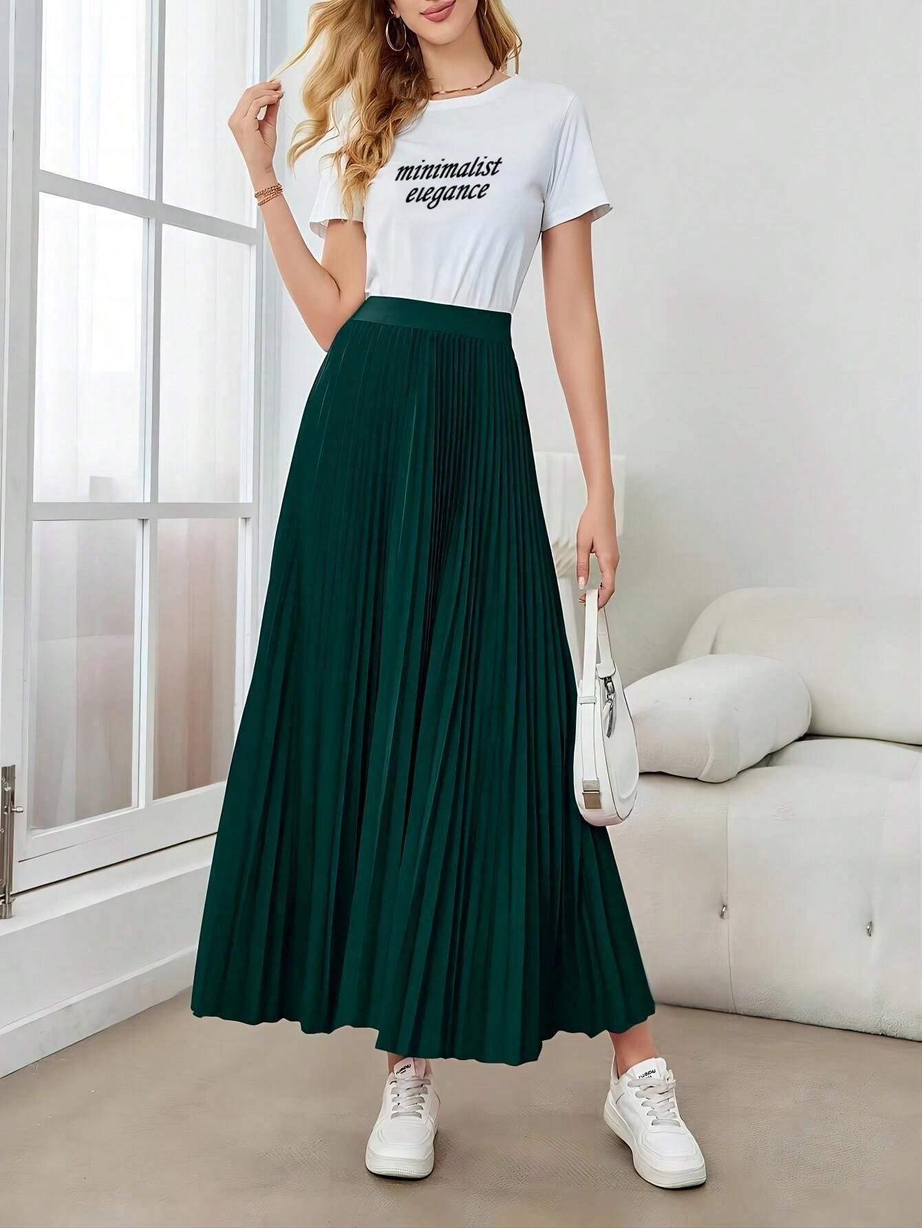 Falda plisada minimalista elegante