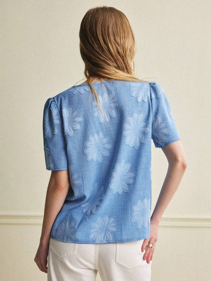 Blusa con flores