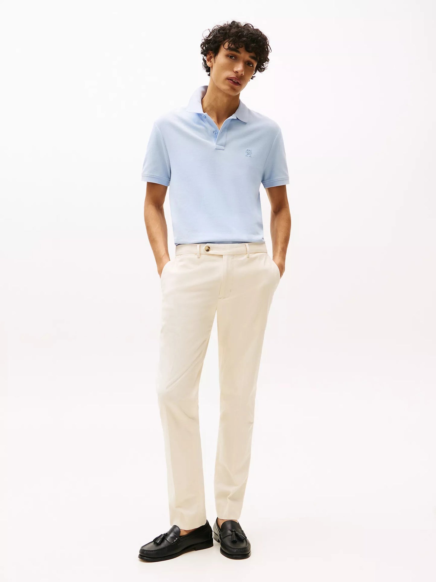 Chemise regular unicolor con logo en monograma bordado