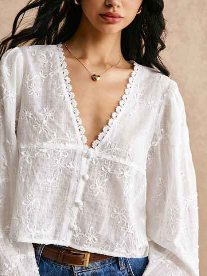 Blusa de manga larga con encaje floral