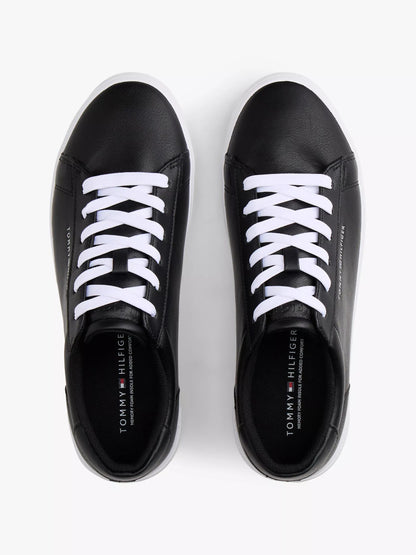 Calzado casual con logo