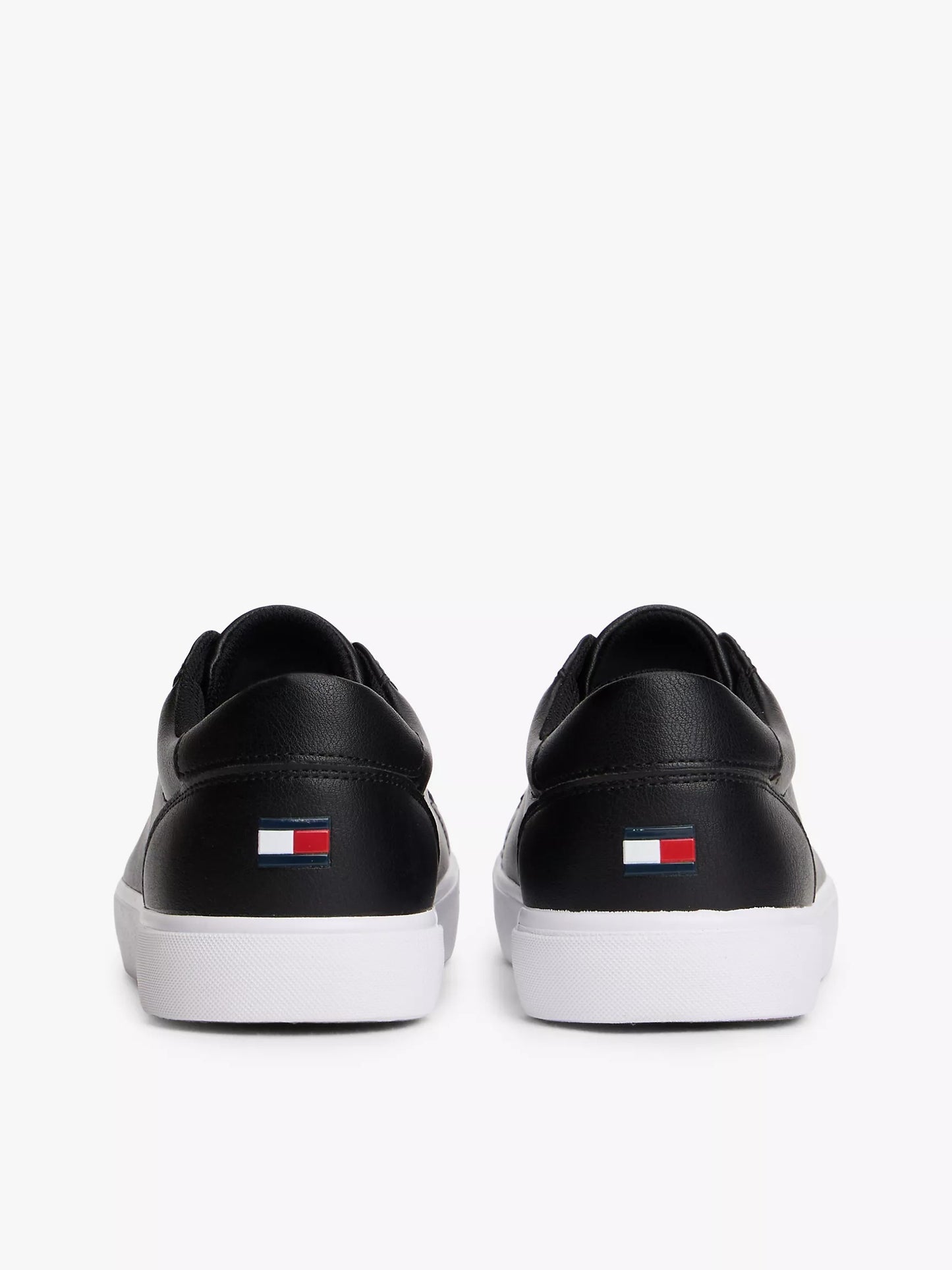 Calzado casual con logo