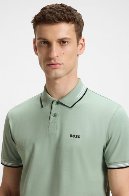 Chemise ajustada con cuello y mangas ribeteadas